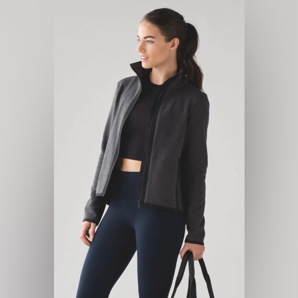 Lululemon It’s Fleecing Cold Zip Up Size 12 - Picture 2 of 15